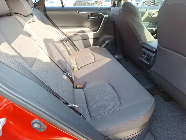 2024 Toyota RAV4 SE