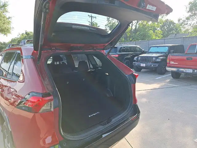 2024 Toyota RAV4 SE