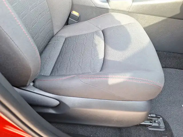 2024 Toyota RAV4 SE