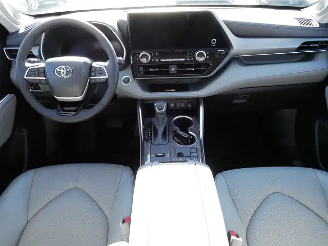 2025 Toyota Highlander Limited
