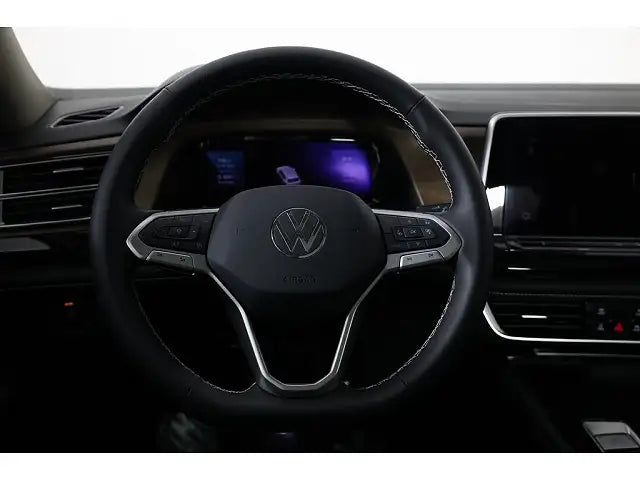 2025 Volkswagen Atlas SE w/Technology