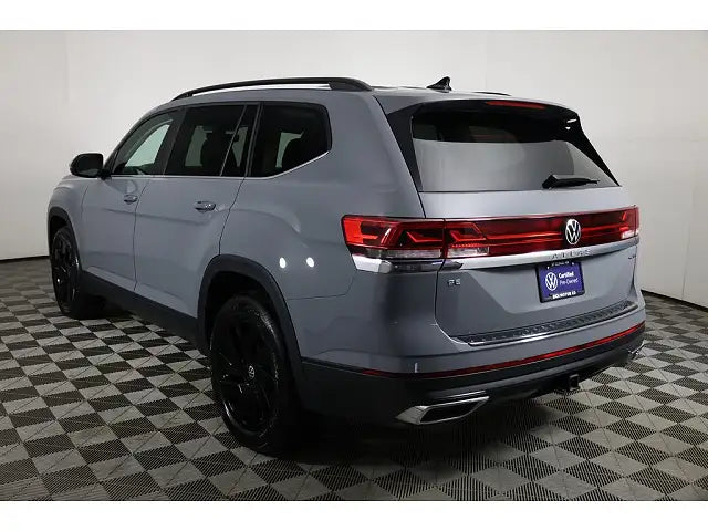 2025 Volkswagen Atlas SE w/Technology