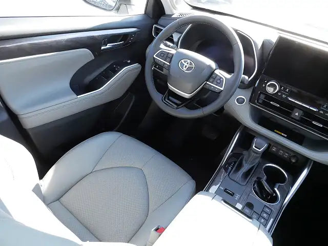 2025 Toyota Highlander Limited