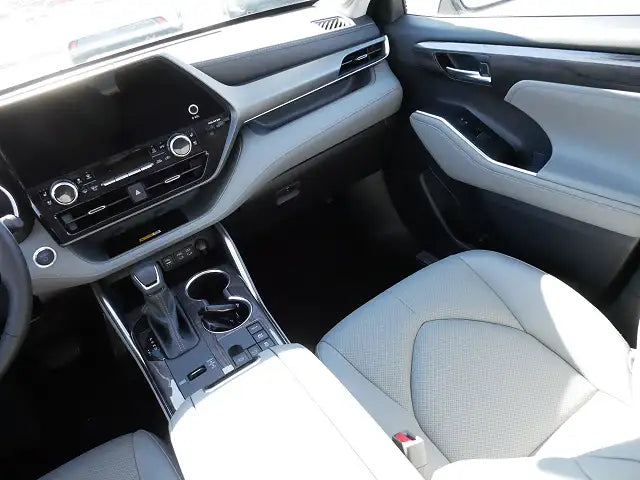 2025 Toyota Highlander Limited