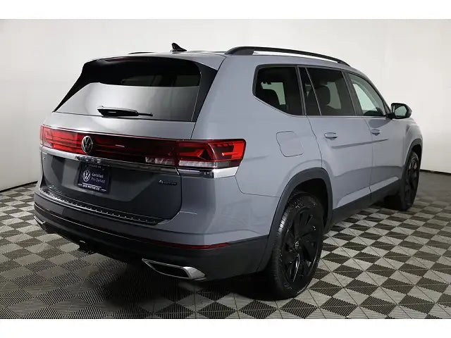 2025 Volkswagen Atlas SE w/Technology