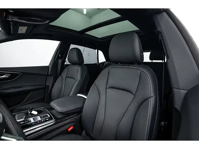 2025 Audi Q8 Premium Plus