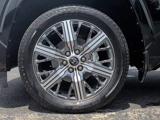 2024 Toyota Sequoia Capstone