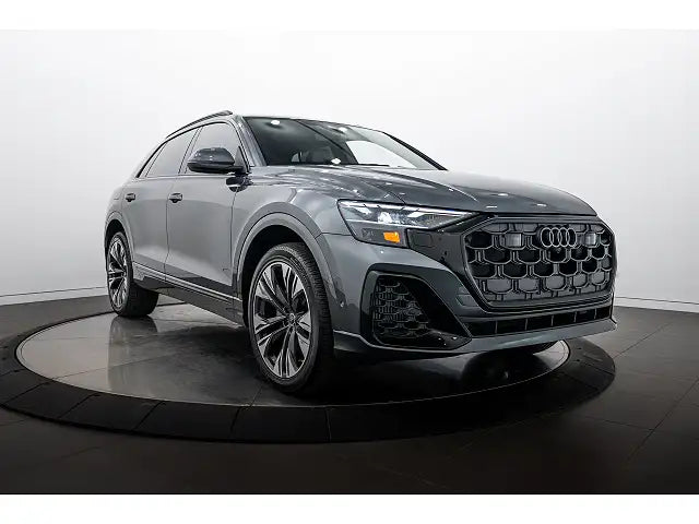 2025 Audi Q8 Premium Plus