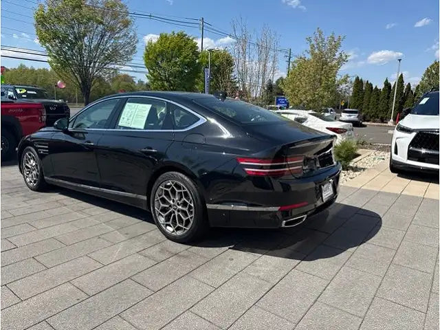 2023 Genesis G80