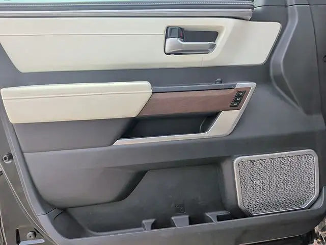 2024 Toyota Sequoia Capstone
