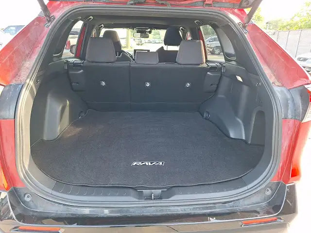 2024 Toyota RAV4 SE