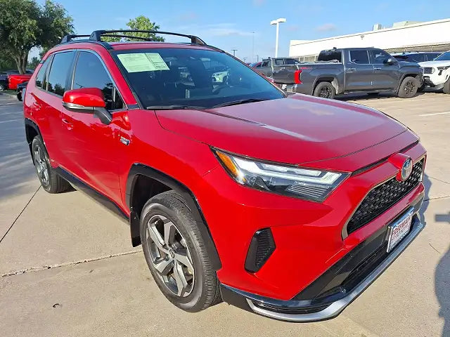 2024 Toyota RAV4 SE